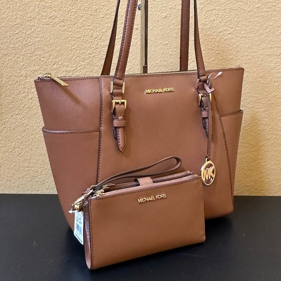 Michael Kors Charlotte Large Tote Shoulder Bag + Double Zip Wallet Set Luggage - Picture 4 of 10